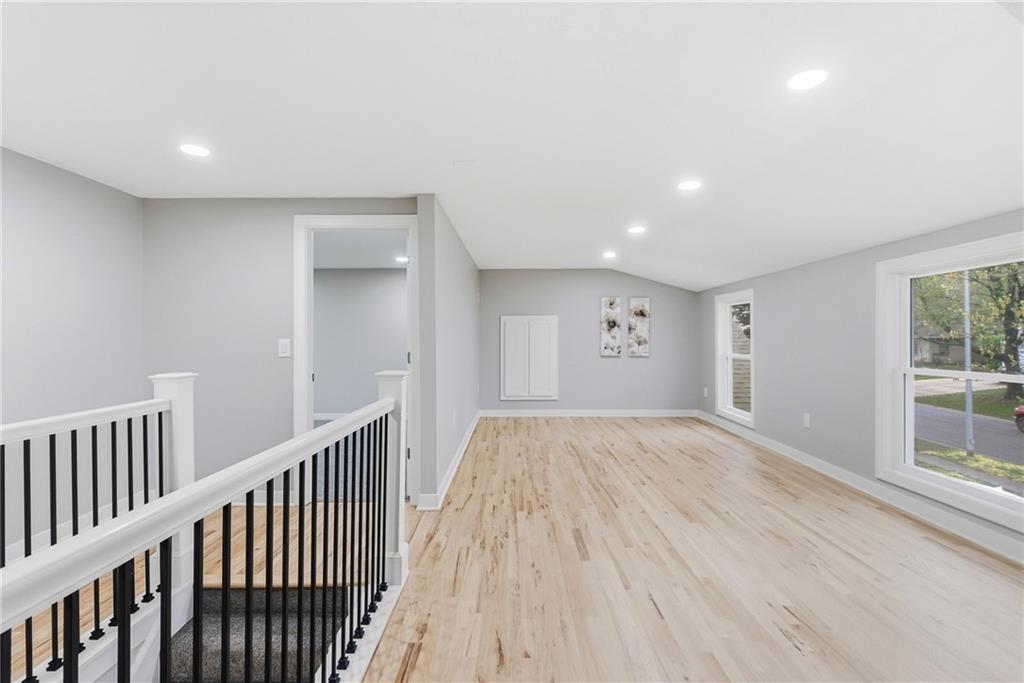 2121 W 120th Street Property Photo 24