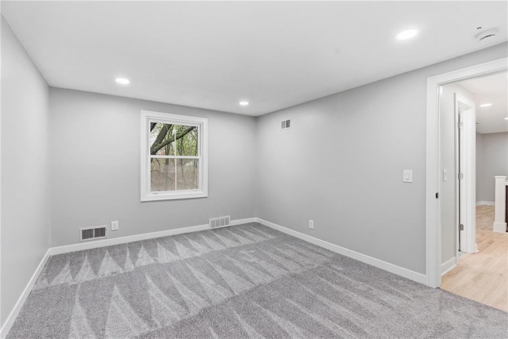 2121 W 120th Street Property Photo 31