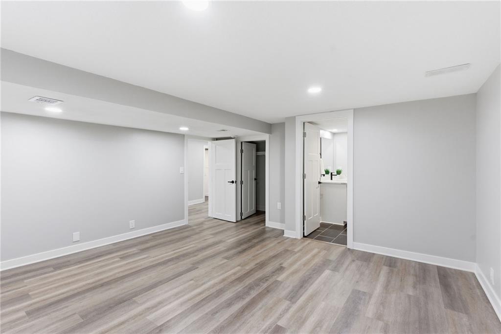 2121 W 120th Street Property Photo 40