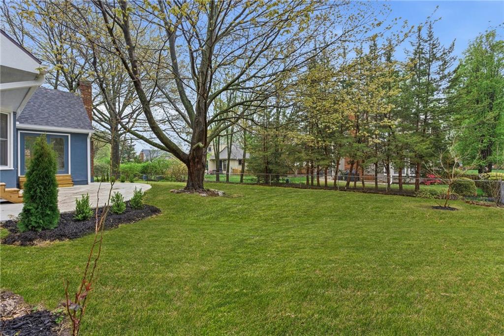 2121 W 120th Street Property Photo 45