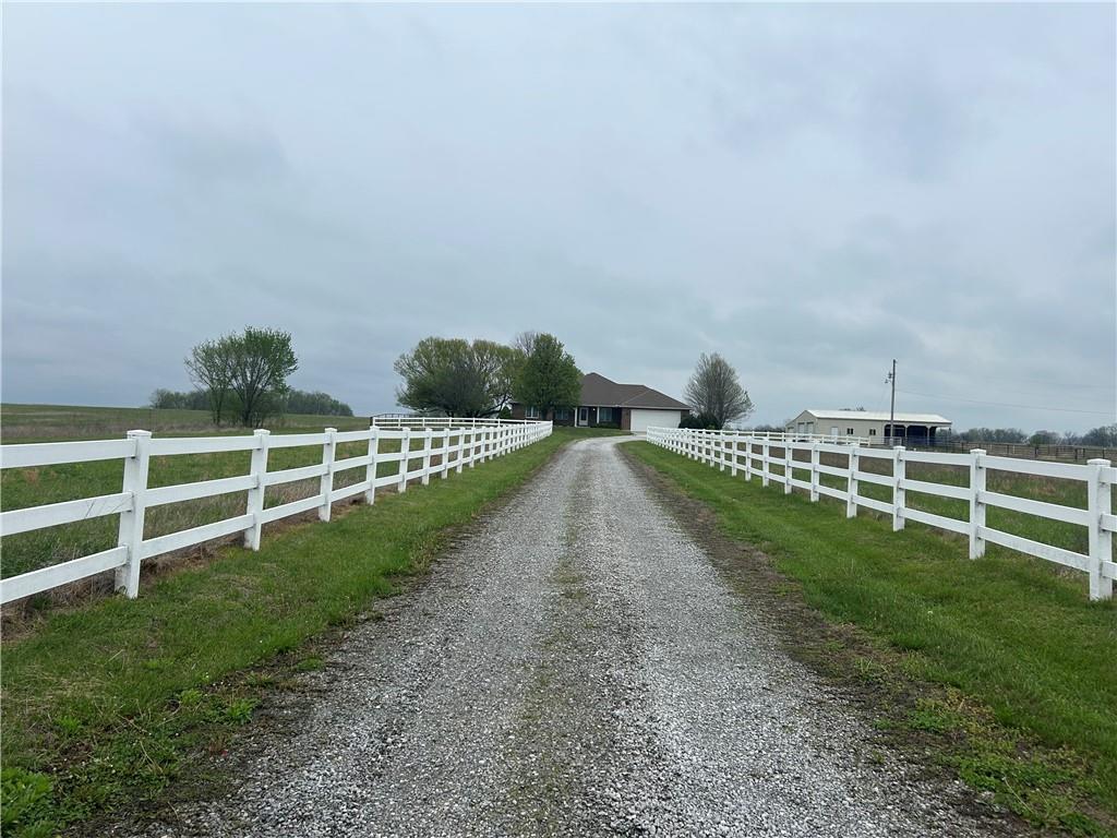 1379 Nw M Highway Property Photo 1