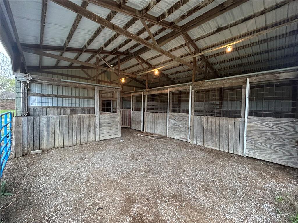 1379 Nw M Highway Property Photo 20
