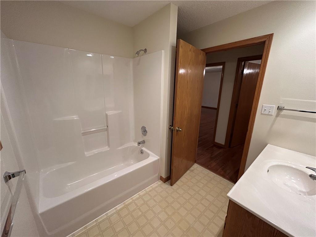 1379 Nw M Highway Property Photo 40