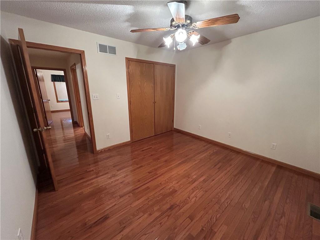1379 Nw M Highway Property Photo 44