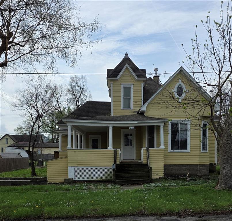 715 W 4th Street Property Photo 1