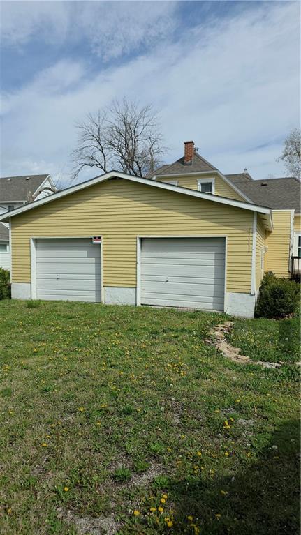 715 W 4th Street Property Photo 6