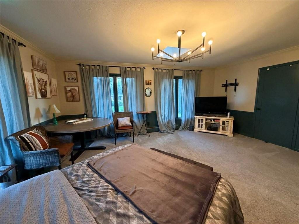 411 S Hillcrest Drive Property Photo 31