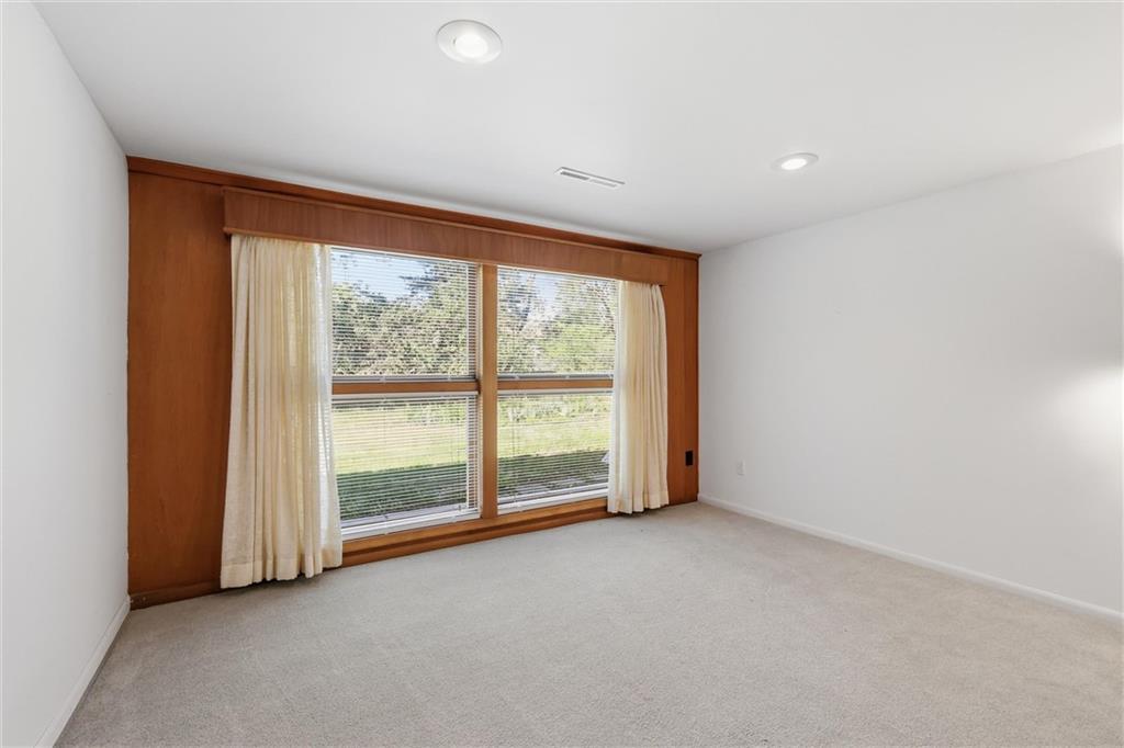 2400 Orchard Lane Property Photo 33