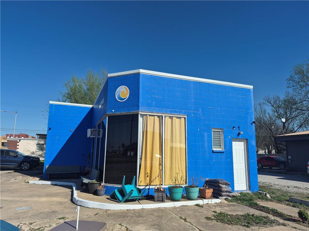 304 Madison N/a Property Photo 4