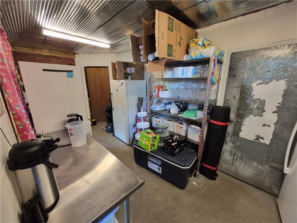304 Madison N/a Property Photo 15