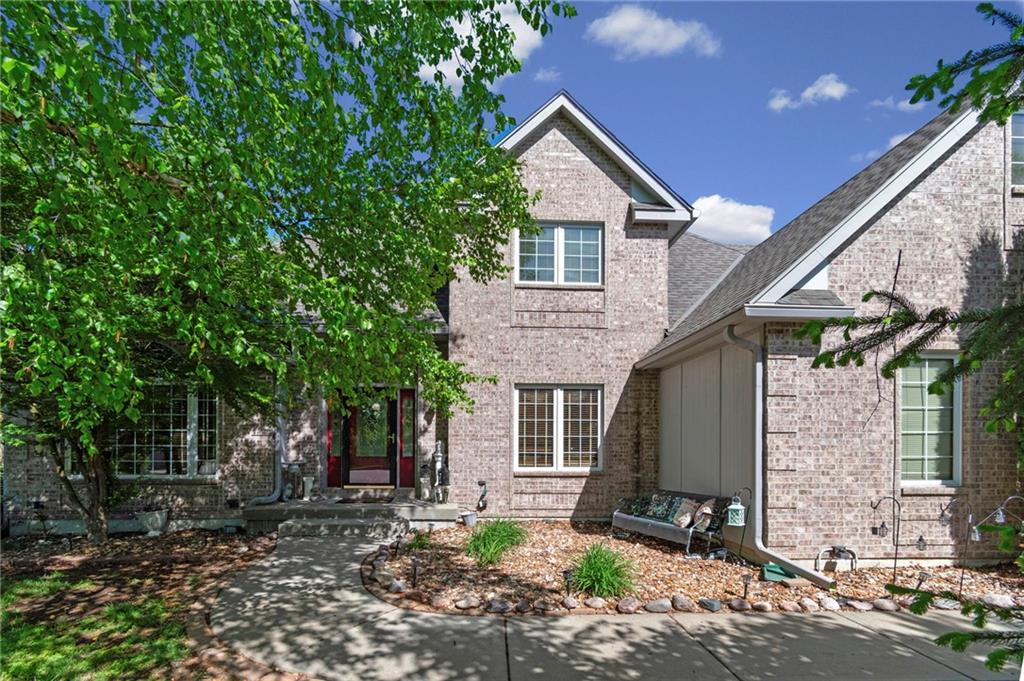 15733 Pine Circle Property Photo 1