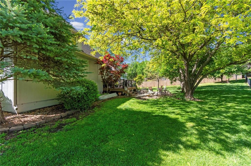 15733 Pine Circle Property Photo 35