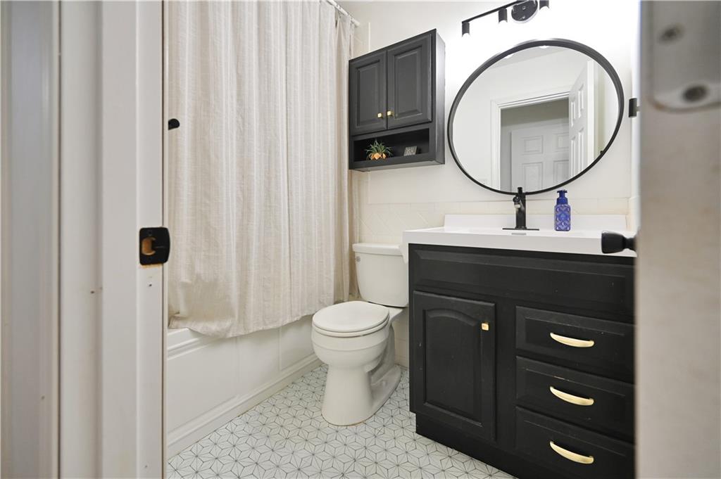 413 Madore Street Property Photo 10