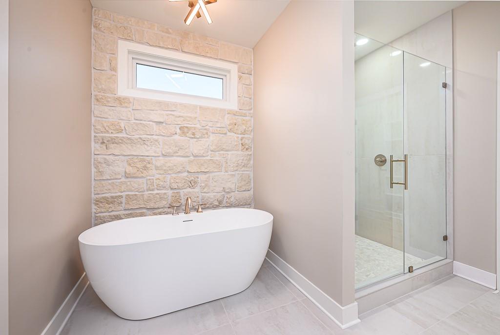 18814 Hollingsworth Road Property Photo 15