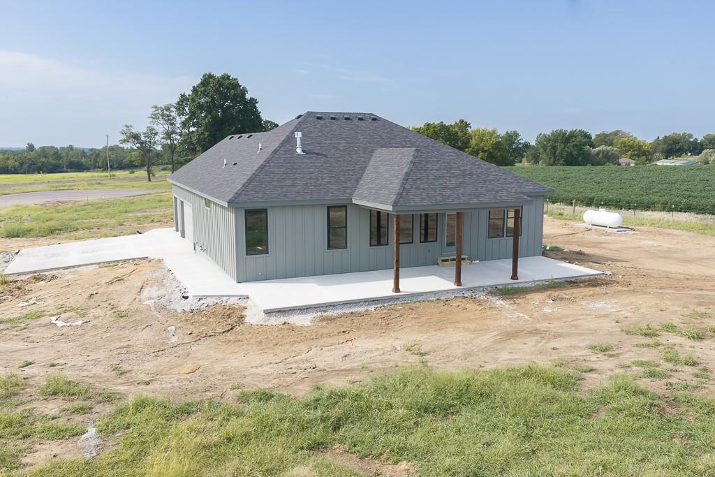 18814 Hollingsworth Road Property Photo 34