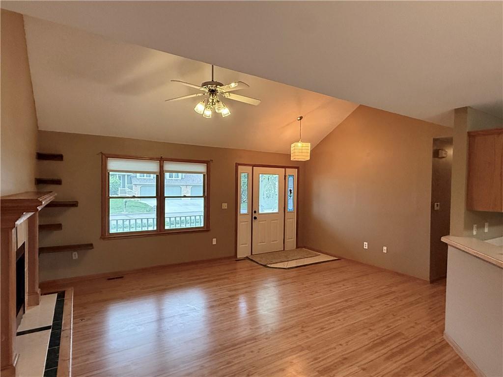 1729 S Maple Street Property Photo 7