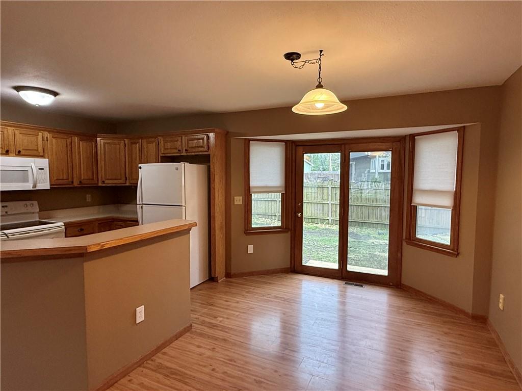 1729 S Maple Street Property Photo 9