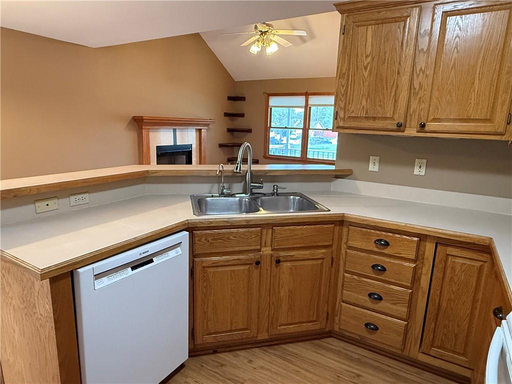 1729 S Maple Street Property Photo 13