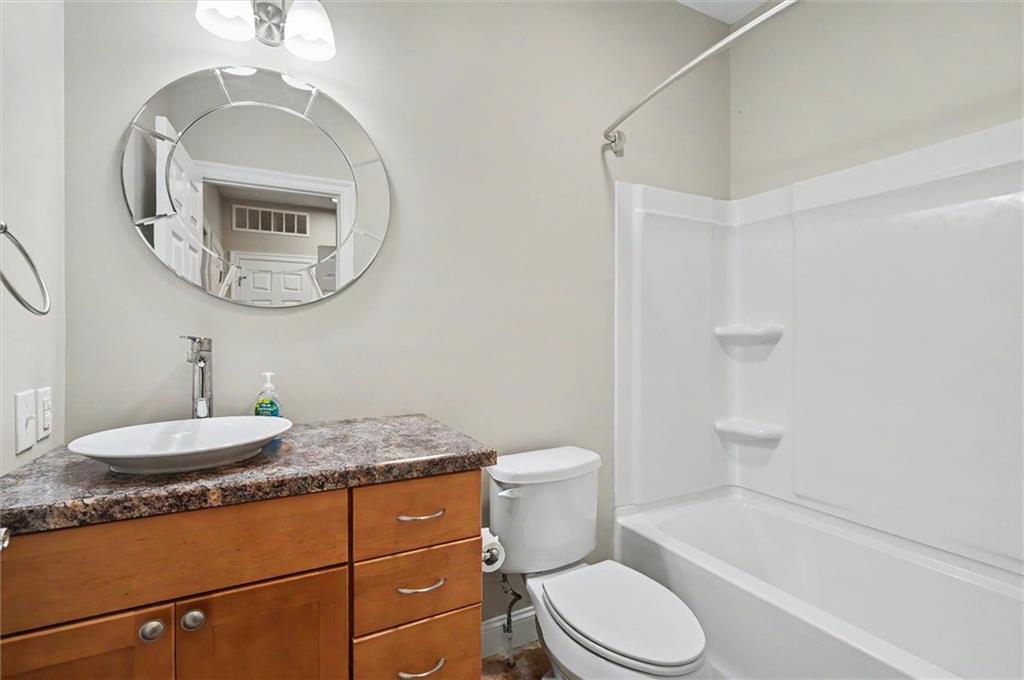 204 Crimson Avenue Property Photo 25