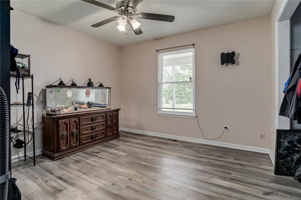 406 S Jackson Street Property Photo 10