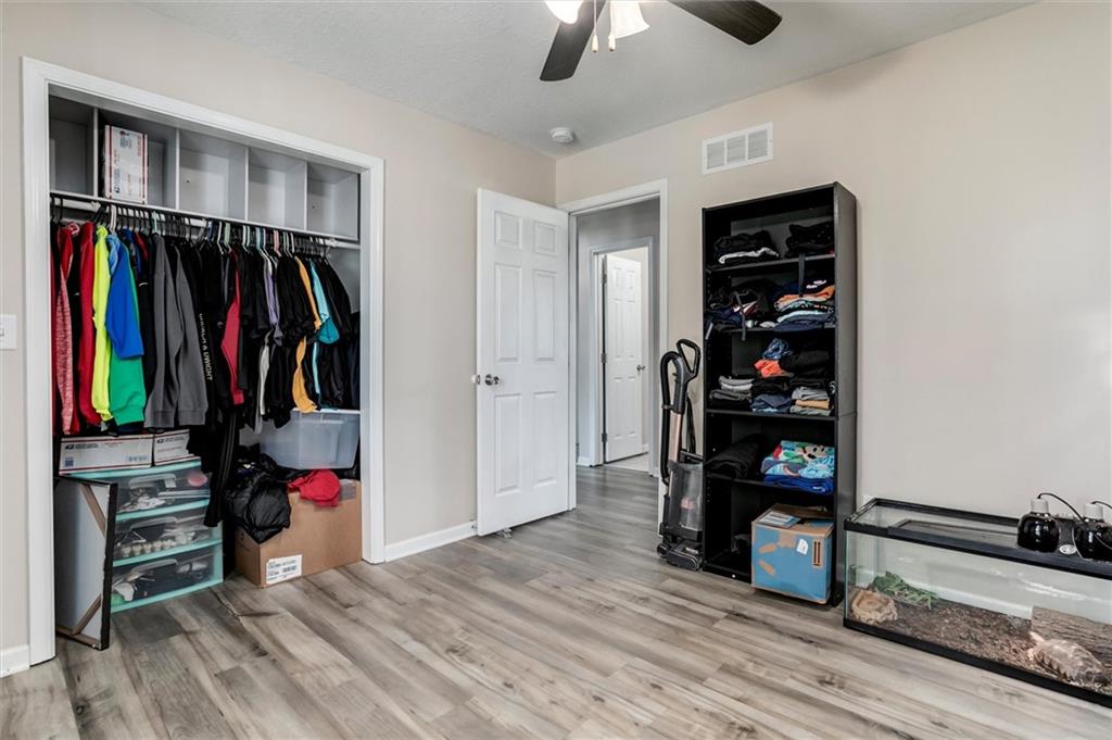 406 S Jackson Street Property Photo 11