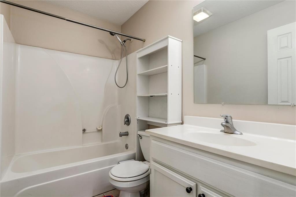 406 S Jackson Street Property Photo 12