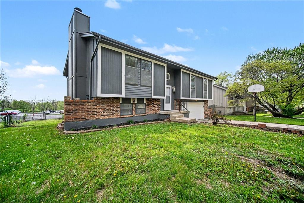 118 Nanette Street Property Photo 3