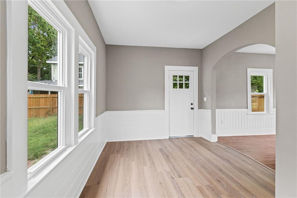 106 W Neosho Street Property Photo 11
