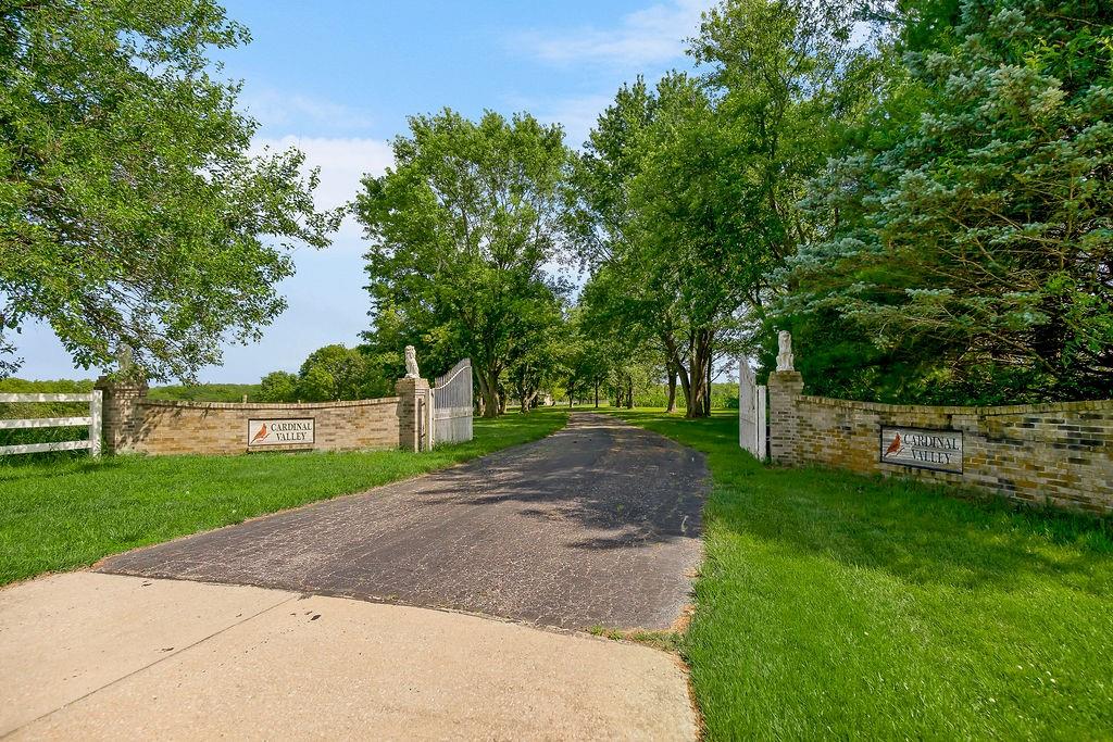 5825 Z Highway Property Photo 2