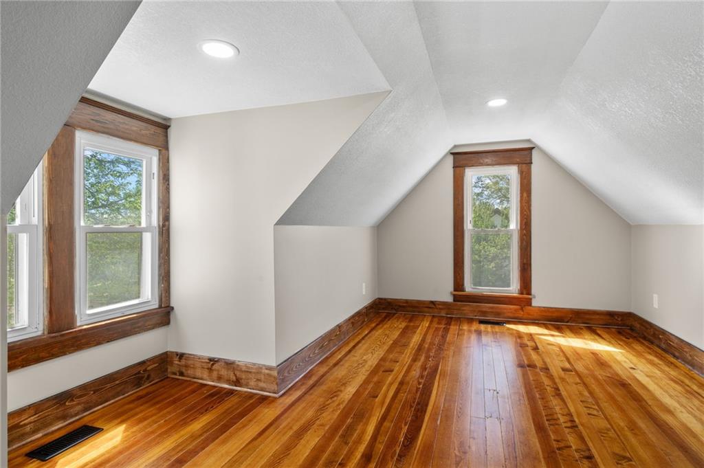 210 Winner Avenue Property Photo 10