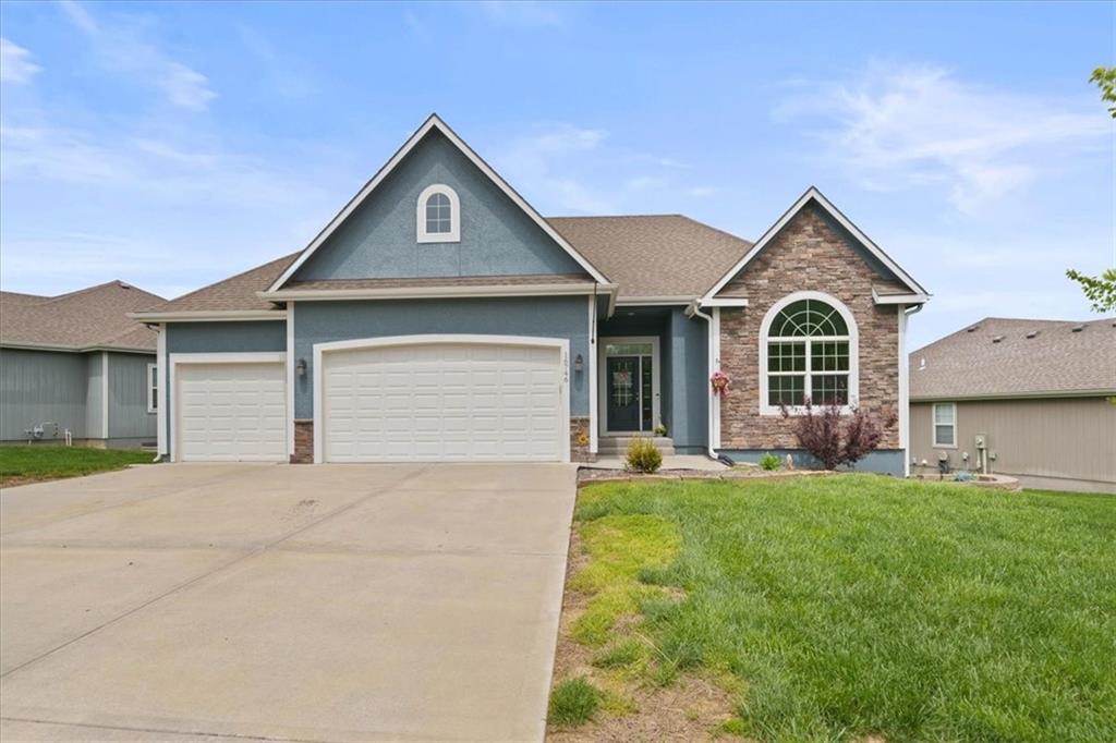 16746 Ruby Way Property Photo 1