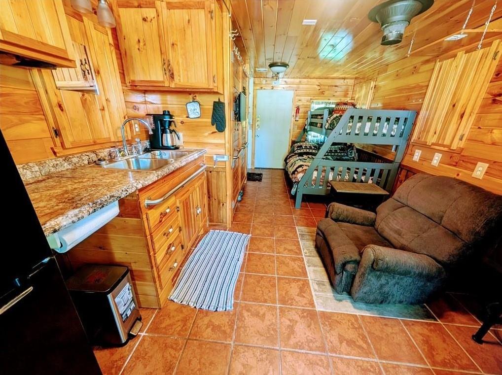 74 3rd Street Property Photo 8
