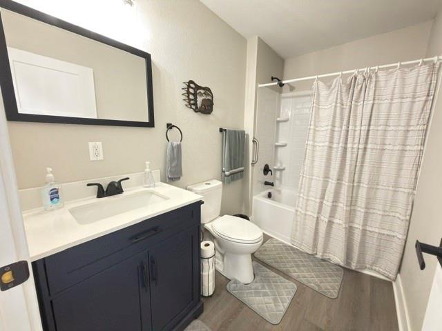 1005 Walnut Street Property Photo 17