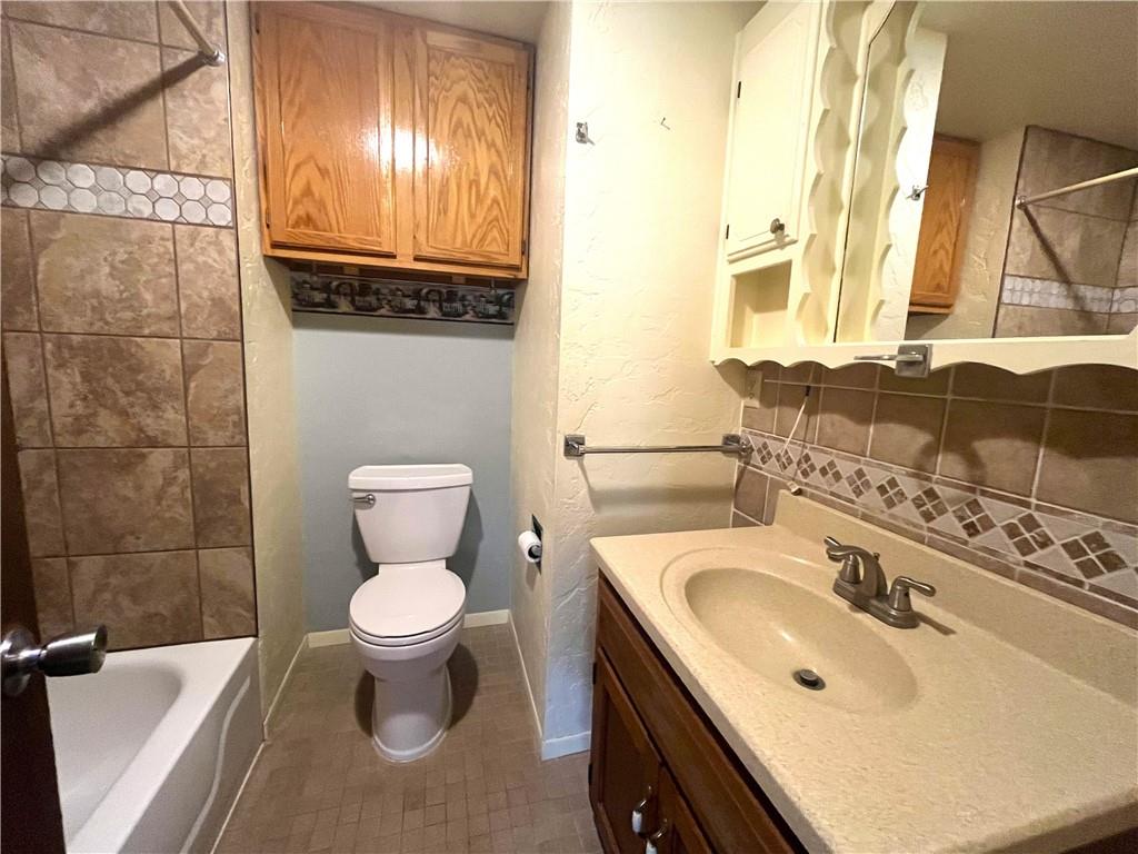 1703 S Harrison Avenue Property Photo 15