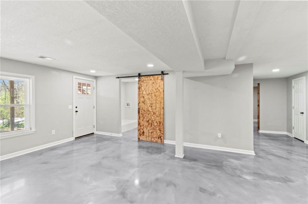 5977 Se 208th Street Property Photo 25