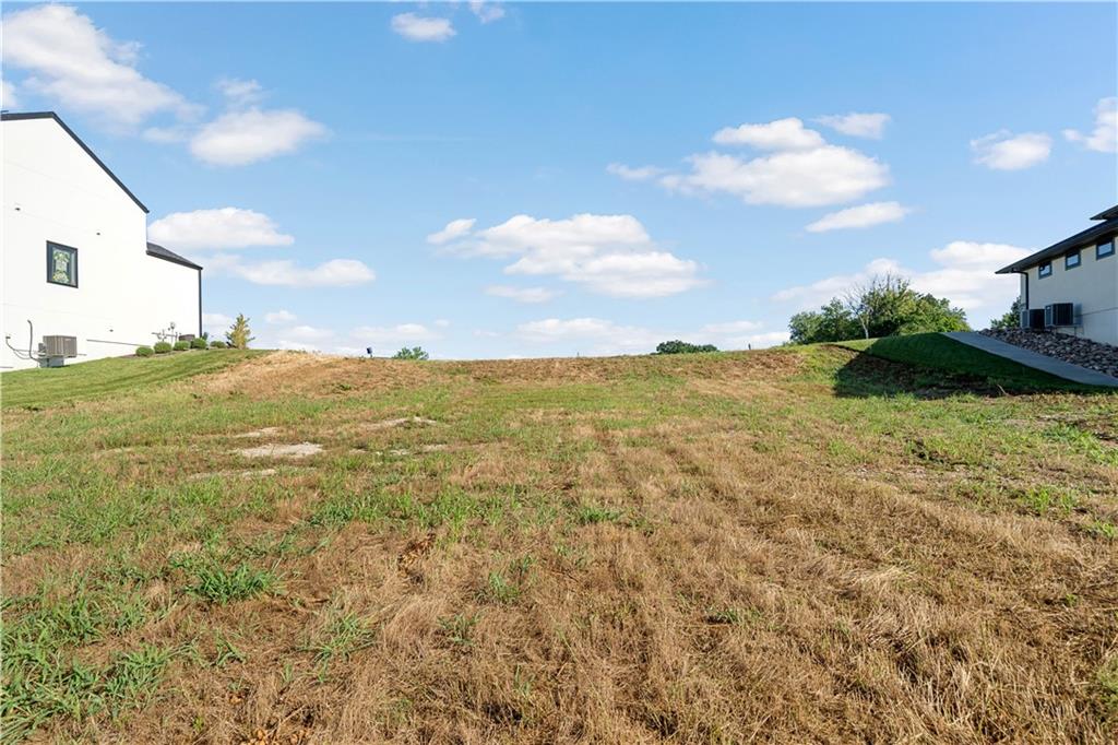 18 Checotah Bluffs Circle Property Photo 5