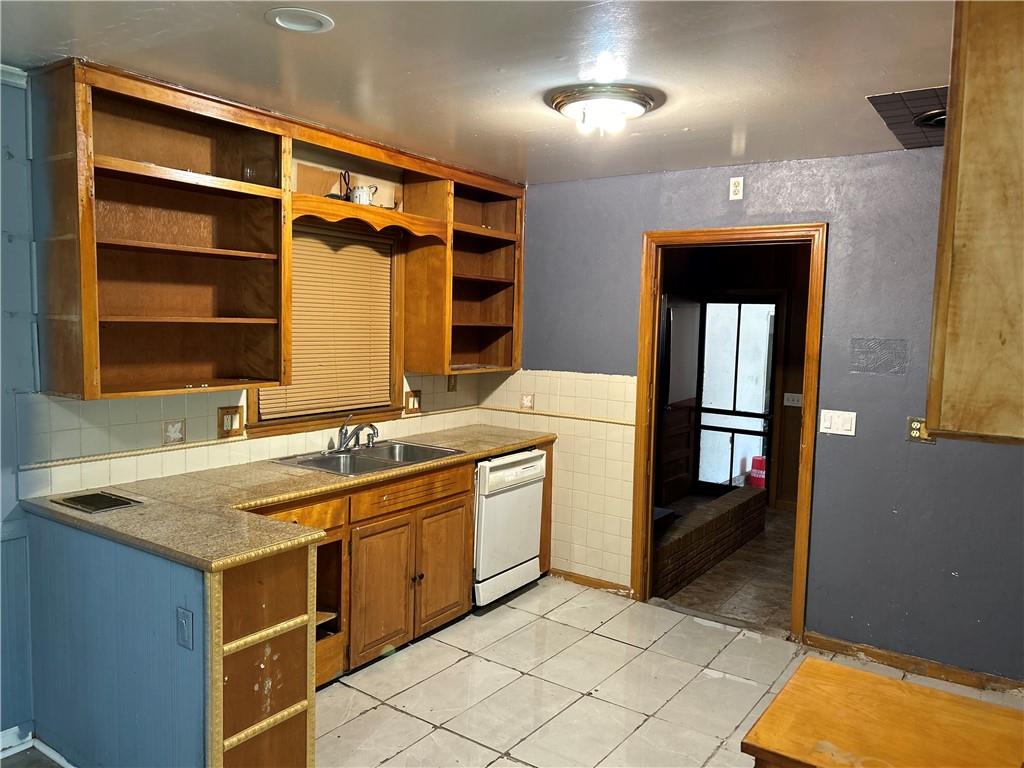 4415 Vermont Avenue Property Photo 5