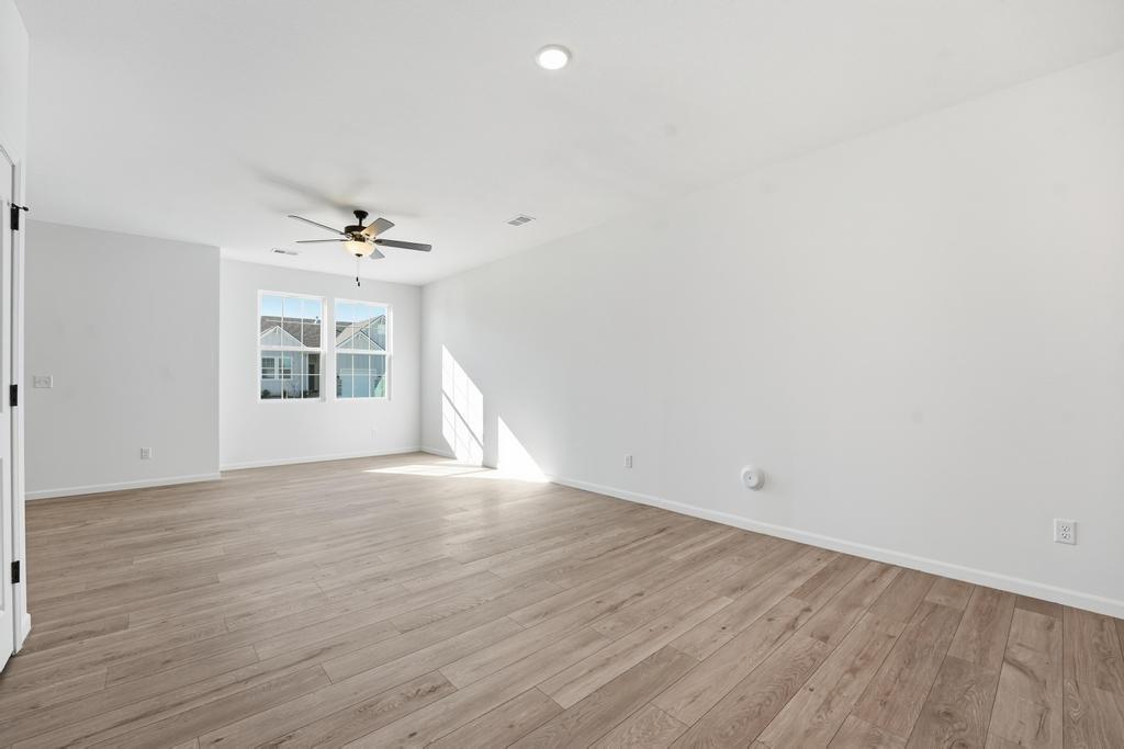 12406 S Acacia Drive Property Photo 3