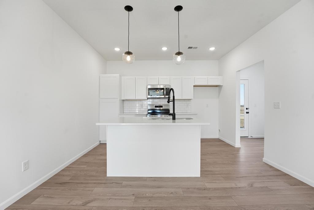 12406 S Acacia Drive Property Photo 11