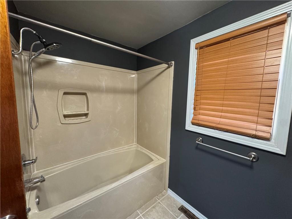 489 Fieldcrest Drive Property Photo 10