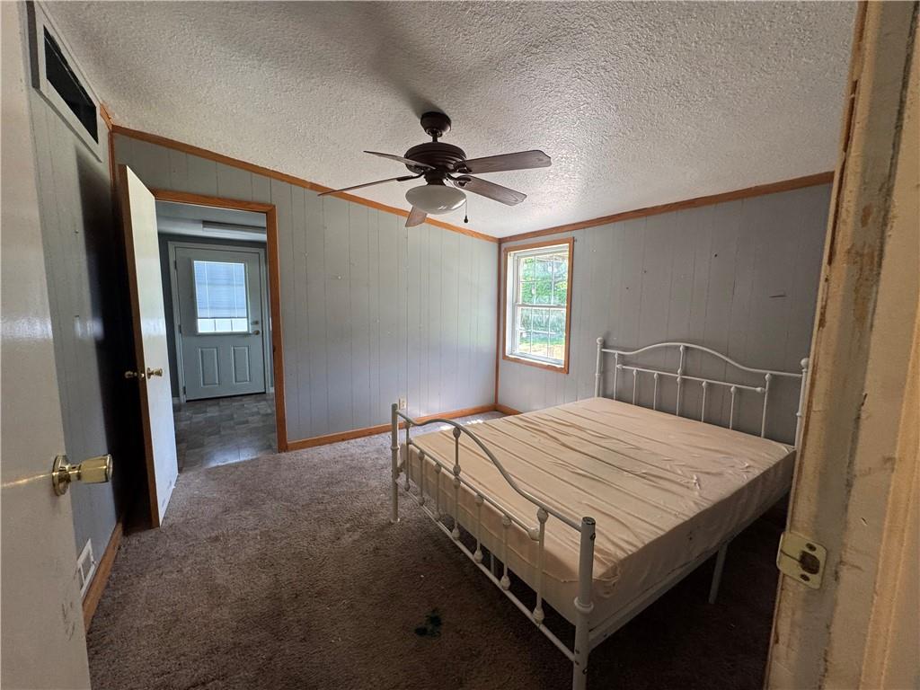 489 Fieldcrest Drive Property Photo 14