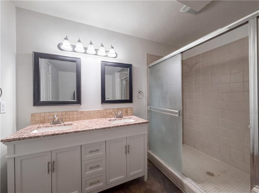 1105 Fox Run Trail Property Photo 12