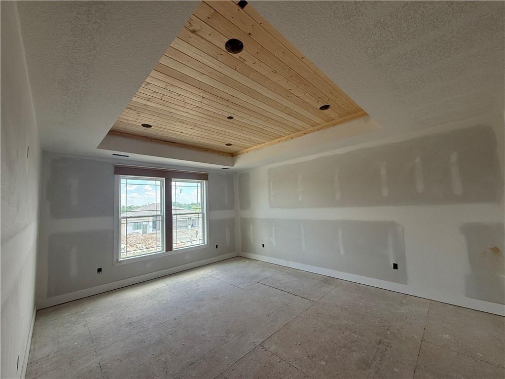 2340 Foxtail Drive Property Photo 3