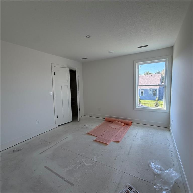 2340 Foxtail Drive Property Photo 10