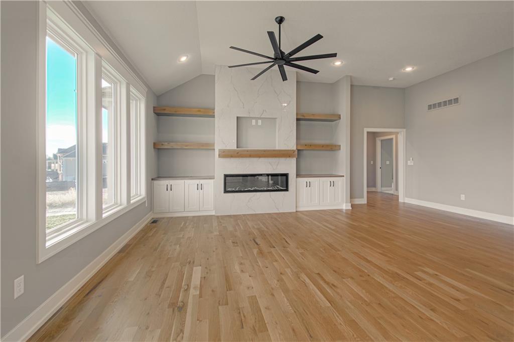 2351 Foxtail Drive Property Photo 10