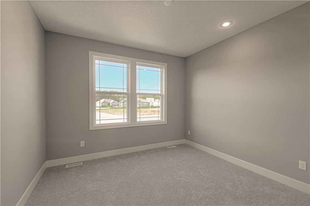 2351 Foxtail Drive Property Photo 23