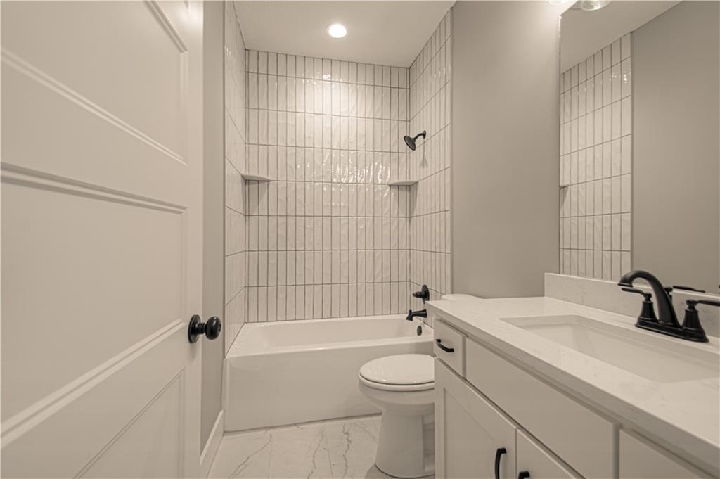 2351 Foxtail Drive Property Photo 27