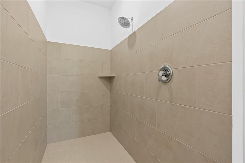 22484 W 214th Terrace Property Photo 22