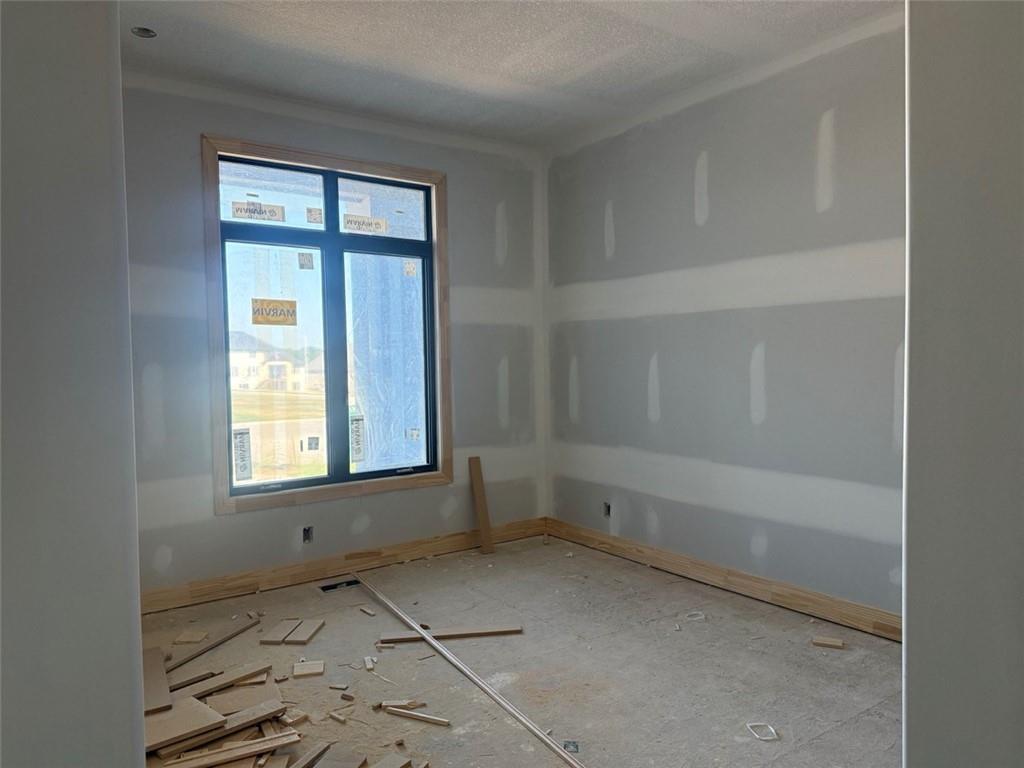 21509 W 80th Terrace Property Photo 60