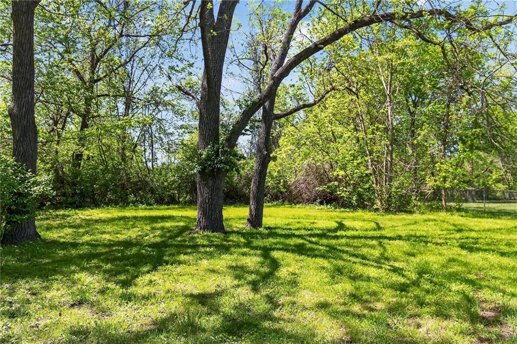 8318 Pershing Road Property Photo 2